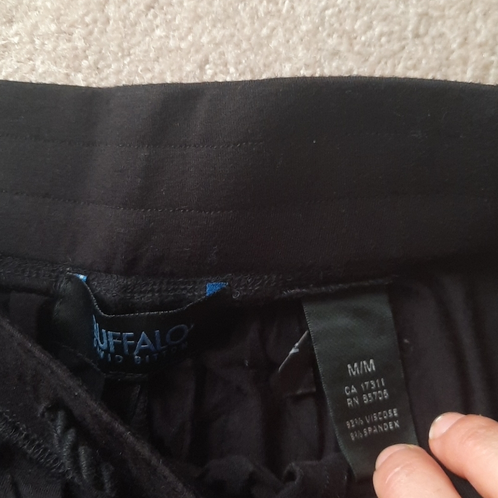 Capris - Picture 2 of 6